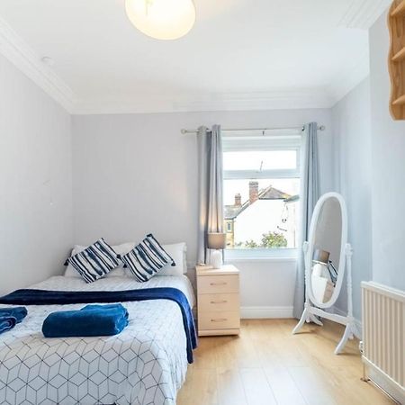 2 Bedroom Apartment Southend-On-Sea Southend-on-Sea Exterior foto