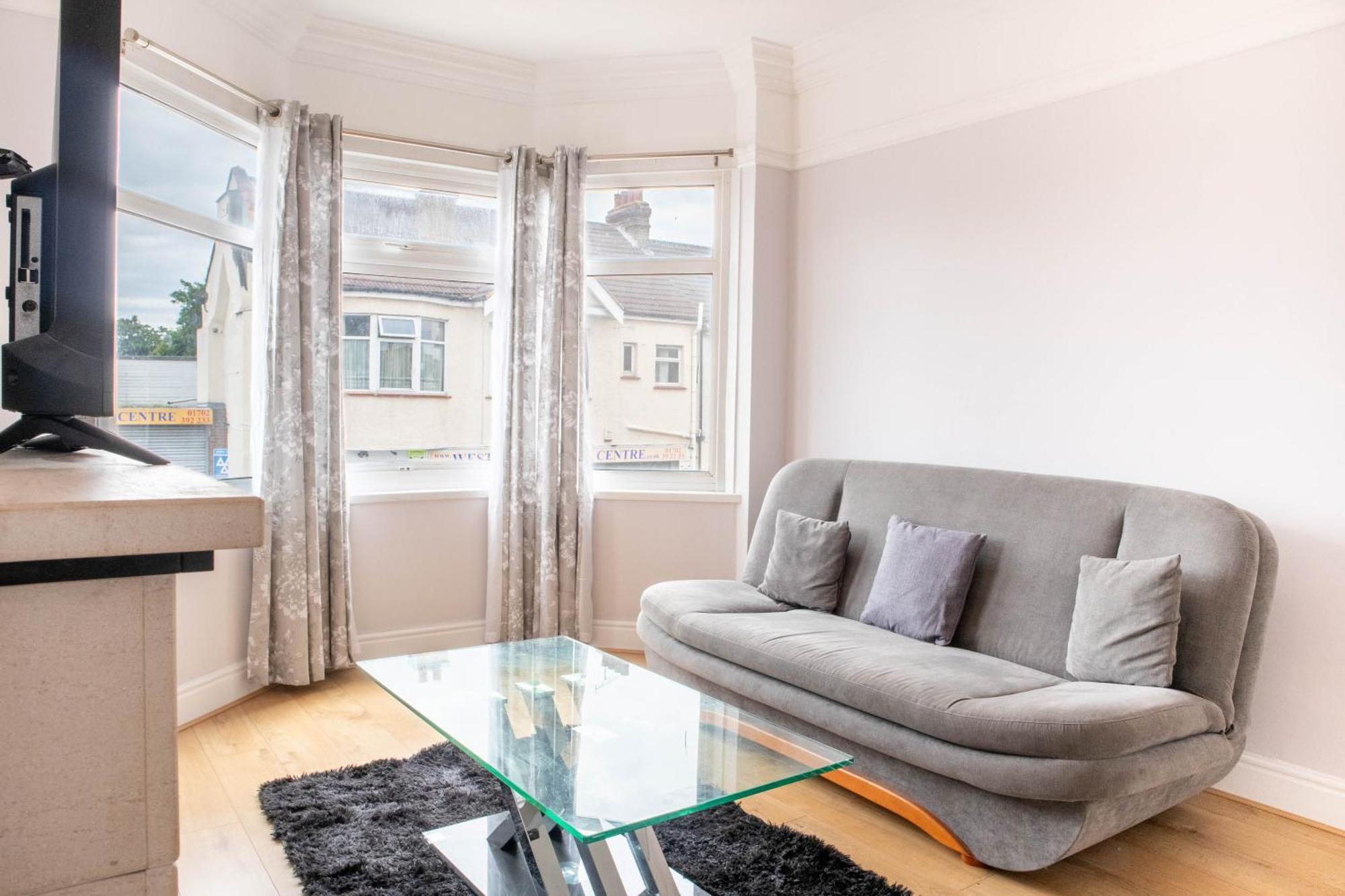 2 Bedroom Apartment Southend-On-Sea Southend-on-Sea Exterior foto
