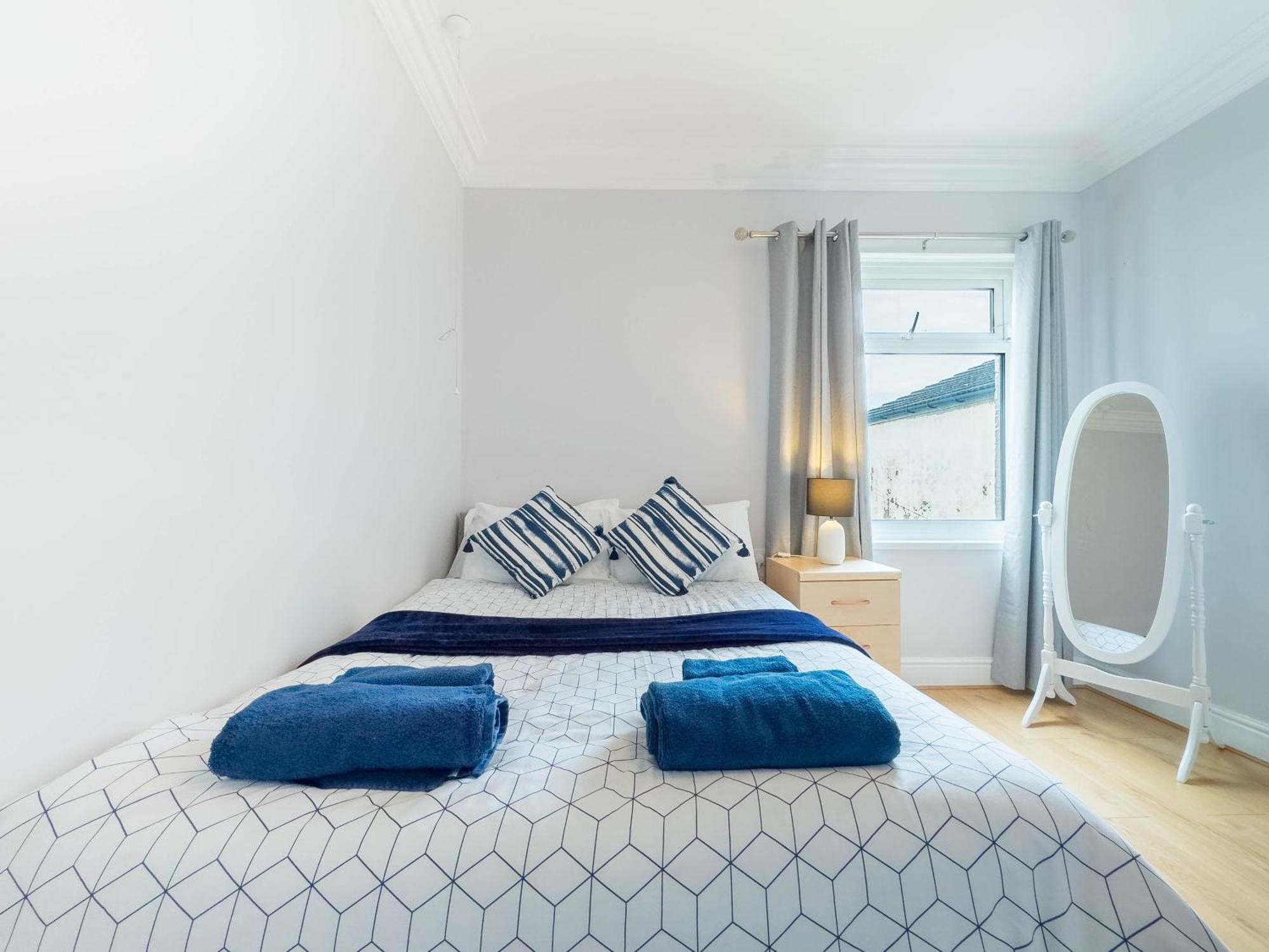 2 Bedroom Apartment Southend-On-Sea Southend-on-Sea Exterior foto