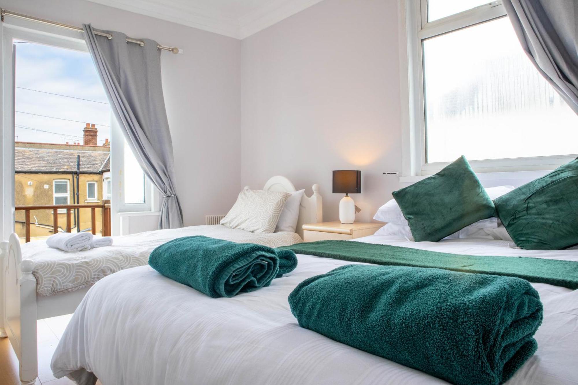 2 Bedroom Apartment Southend-On-Sea Southend-on-Sea Exterior foto